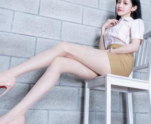 Beautyleg – Zoey女友合集：谁还在意什么做朋友，只想要更多图！