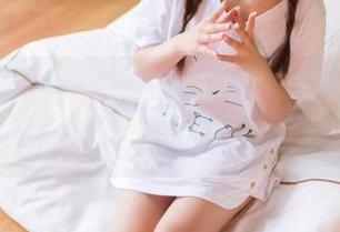 GIRLT果团网 – 林弯弯连体衣图集上线，免费浏览，真想知道她是怎么做到的。