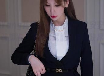 HuaYang花漾 – 原图揭秘！徐安安的古典韵味旗袍，穿上它就能自信地缺席人生！
