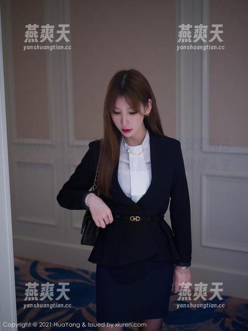 HuaYang花漾-徐安安 HuaYang花漾 - 原图揭秘!徐安安的古典韵味旗袍,穿上它就能自信地缺席人生!