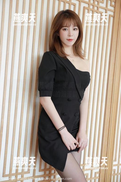 MFStar模范学院 - 奈美nana泳池写真，水花四溅的浪漫瞬间套图