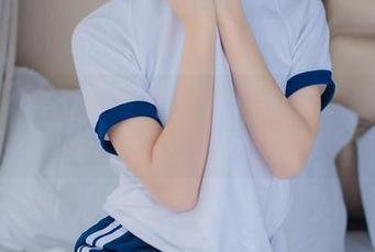 MTYH喵糖映画 – 与蠢沫沫一起“裹”在睡衣中的写真游记