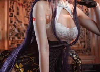 如果你也想被Sakiiii翎柒的美图秒击，别错过这10万粉的超级套图福利哦！