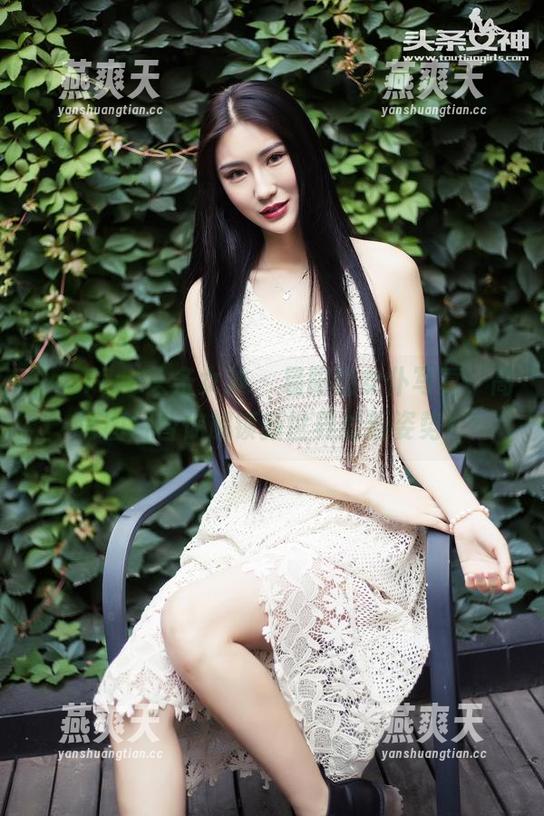 TouTiao头条女神 - 易阳的女仆写真，高清图片替你解锁新世界的新姿势！