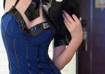 TuiGirl推女郎 – 在线狂热，王依萌黑丝的高清魅力，妄想症患者请自重！