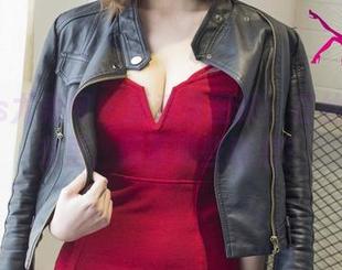 UGirls尤果网 – 颜爱泽图册：在丝滑的睡衣里，藏着哪些秘密？