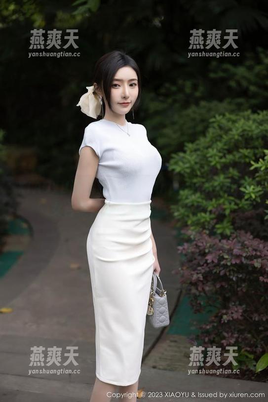 XIAOYU语画界 - 看！Angela小热巴修女合集，越看越想跪下祈祷！
