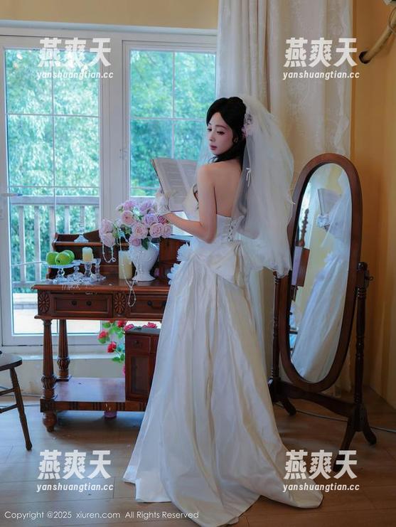 Xiuren秀人网-李宓儿 Xiuren秀人网 - 李宓儿的私拍牛仔裤,那个光影,那个温度!