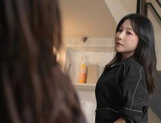Xiuren秀人网 – 林子遥灰丝图集：一场视觉饕餮，快来下载体验！
