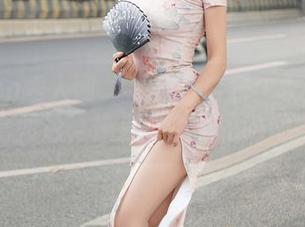 Xiuren秀人网 – 致敬萌白酱：女王的高清图包，快来解锁不同的她！