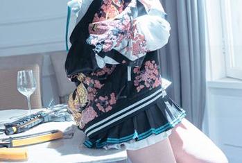 w百合欧皇子w符玄写真，免费放送中，幽默感爆棚，别错过哦！