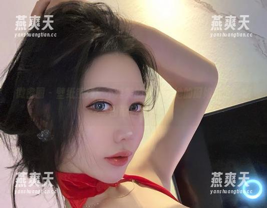微密圈 - 壁纸系列：不爱笑的赛琳与她的厨娘造型，原图请自取！