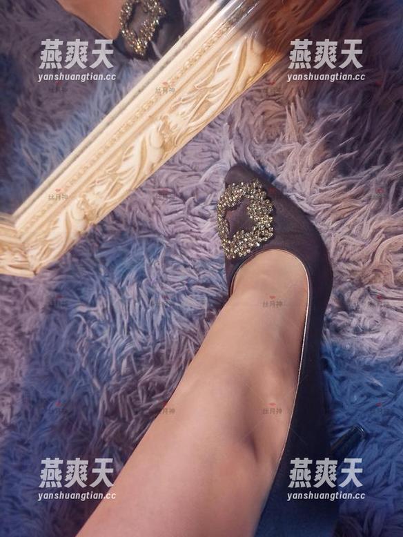 微密圈 - 那些无弹力黑紫漆皮高跟的原图：跟着丝月神走进高跟鞋人生！