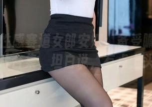 丽柜 – 性感赛道女郎安娜：备受瞩目的照片合集，坦白说，有点上头