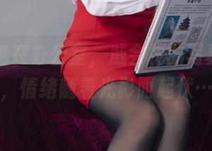 丽柜 – 她在办公室，戚会梅的写真集更新，情绪随着光影而起伏…