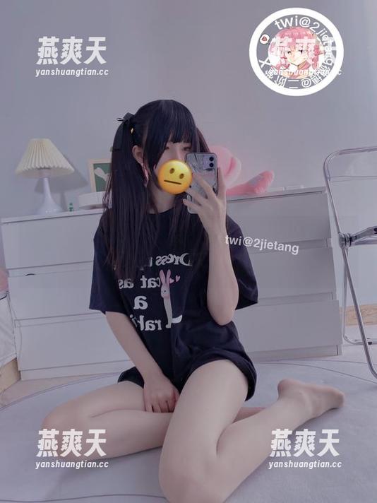 二阶堂宅绘子的灰色外套资源合集：不怕你不看，就怕你看了停不下来