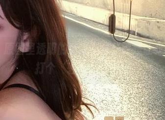 微密圈 – 原图里透明的质感，分分钟想让我给于芷晴打个‘轻松’的赞！