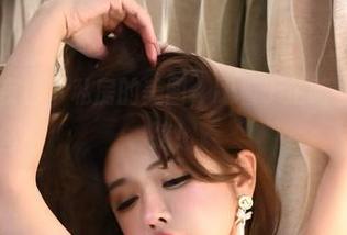 微密圈 – 夜色下私房的美图，跟着于芷晴一起撩动心弦！