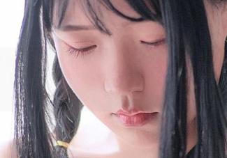 今汐又更新了！制服黑丝美图，绝对让人眼前一亮！