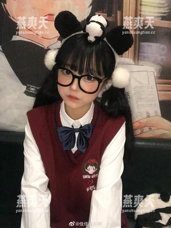 美图更新！佳佳酱ovo姐姐的夏日梦幻，清新到冒泡！