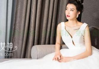 克拉女神 – 短裤大作战，钟淇送福利，免费下载就是爽！