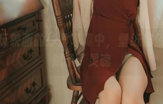 在兔玩映画的纱雾写真中，壁纸仿佛也被赋予了灵魂