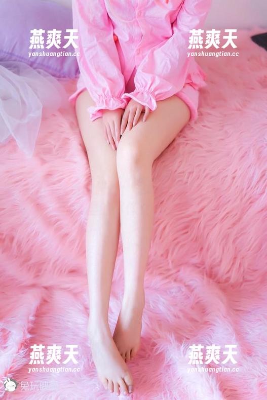 兔玩映画 黑暗与纯洁的碰撞:兔玩映画带你看私房写真里的黑修女与白丝JK