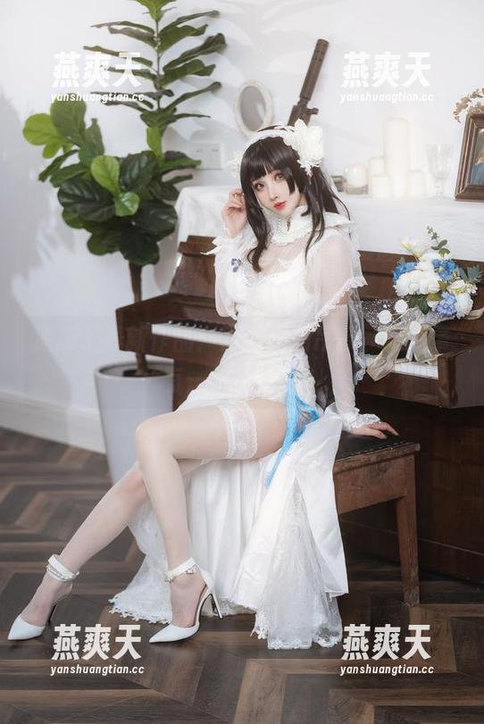 凉凉子最新作品：原图里的吊带，竟然带有一丝神秘感？