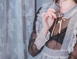 南鸽带来的透明女仆套图，轻柔如风，感觉都要飘走了！