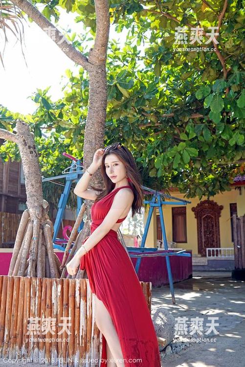 嗲囡囡-Emily尹菲 嗲囡囡 - 女孩们纷纷点赞!Emily尹菲私拍原图,轻松道出摄影师的秘密!
