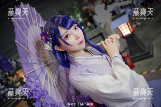 更新！妍子坚不可摧的新连衣裙作品集，穿出你的春天心情，或者说穿出春天心里的小秘密？