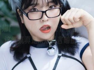 看完宋哈娜(송하나)的最新女仆原图，我只想说，这气氛真是…难以言喻的美。