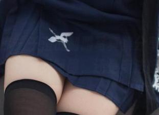 少女秩序 – 千澄的制服写真集分享，真的让人怀疑那是制服，还是魔法披风？