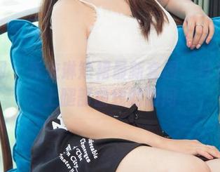 尤果网 – 乔依琳短裙最新套图：当光线碰上腿部曲线的瞬间