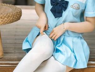 在幼水铃衣的浴室里漫游——全集写真小秘密