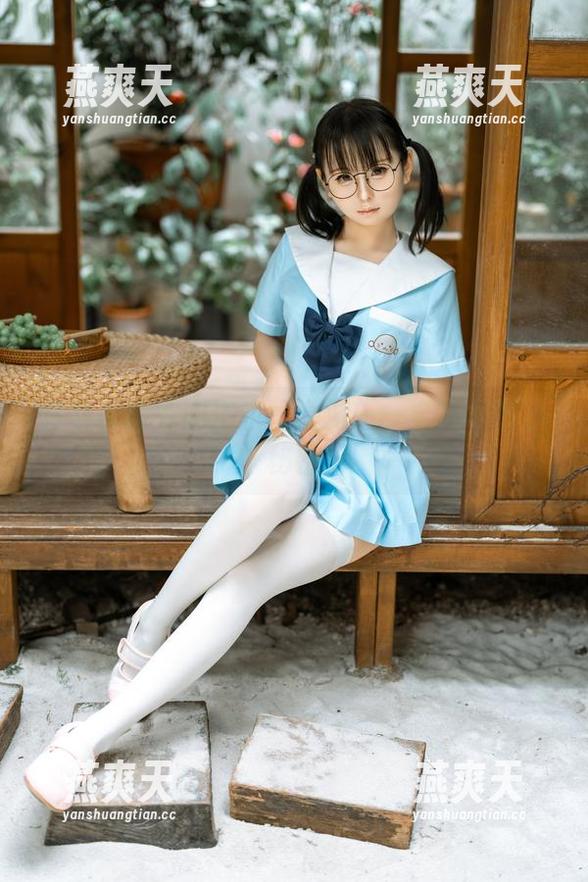 在幼水铃衣的浴室里漫游——全集写真小秘密
