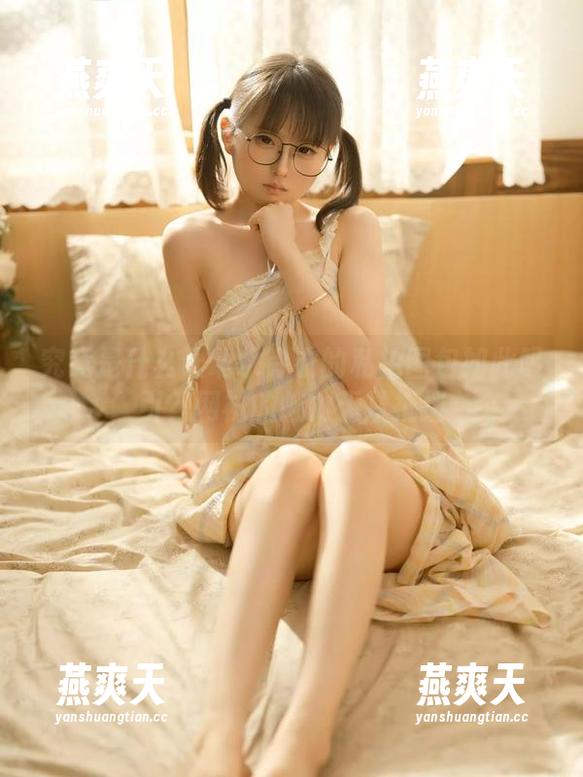 幼水铃衣 究竟是什么让幼水铃衣的私拍图包如此吸引?网袜的魅力无从抵挡