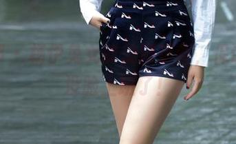 推女郎 – 杨伊兔女郎美图更新，保证让你没脸上班了！
