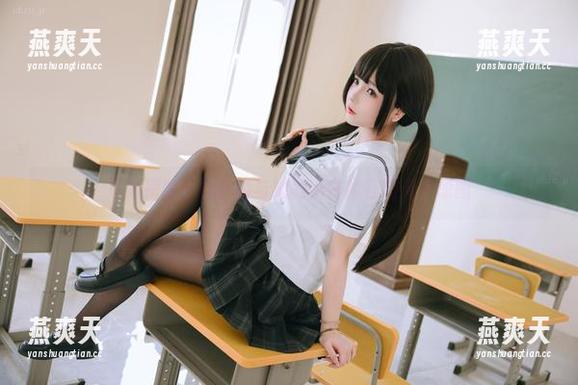 写真探险：日奈娇与她的小白裙在阳光下原图