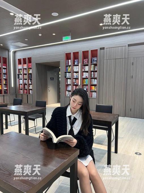 是小逗逗 微密圈 - 别再当办公小白,是小逗逗职业装精选图库助你变身职场女王!