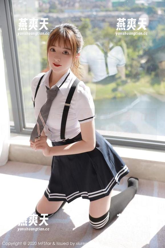 模范学院 - Baileys香儿的新冒险！白色原图带你探寻一场幽默的视觉之旅。