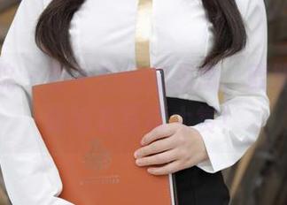 模范学院 – 情不自禁的想念，欧阳美萱最新毛衣写真大赏！