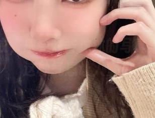 穿上皮衣，感受炸酱沐沐的写真集分享：这种气息让人窒息