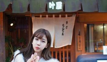 爱蜜社 – 眼镜的魔力！莎莎Sasa最新图集里似乎藏着什么不为人知的故事？