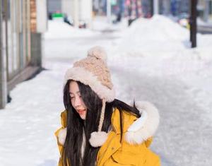 爱蜜社 – 豹纹套图大揭密：萌琪琪Irene的性感游戏！
