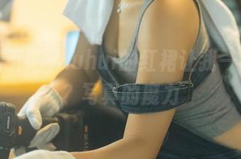为什么玉汇yuuhui的红裙让我一再回头？写真的魔力