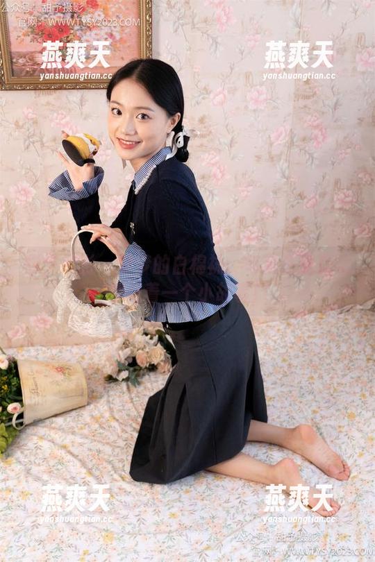 甜予摄影-梦梦 甜予摄影 - 梦梦的白棉袜:每张私房美图都藏着一个小故事!