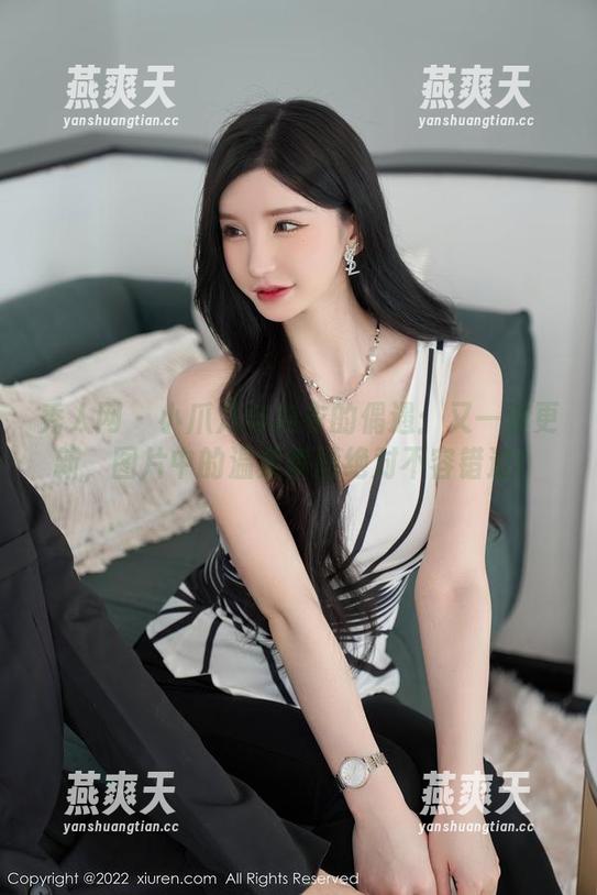 秀人网-小爪几 秀人网 - 小爪几与内衣的偶遇:又一波更新,图片中的温柔瞬间绝对不容错过!