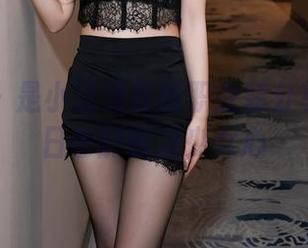 秀人网 – 是小逗逗最新职业装分享：工作日也能散发少女心