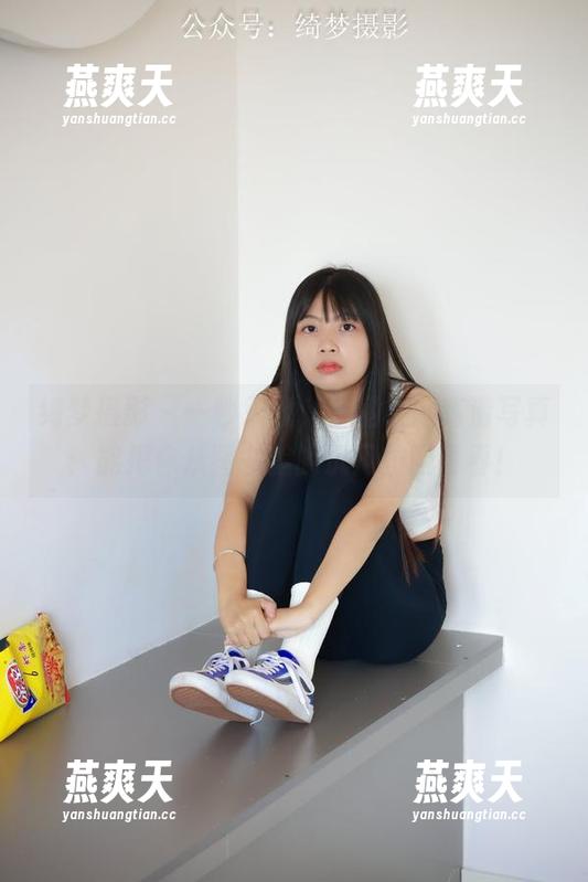 绮梦摄影-子涵 绮梦摄影 - 一秒入戏,子涵校服高清写真:能把你从图书馆的沉闷拉回青春!
